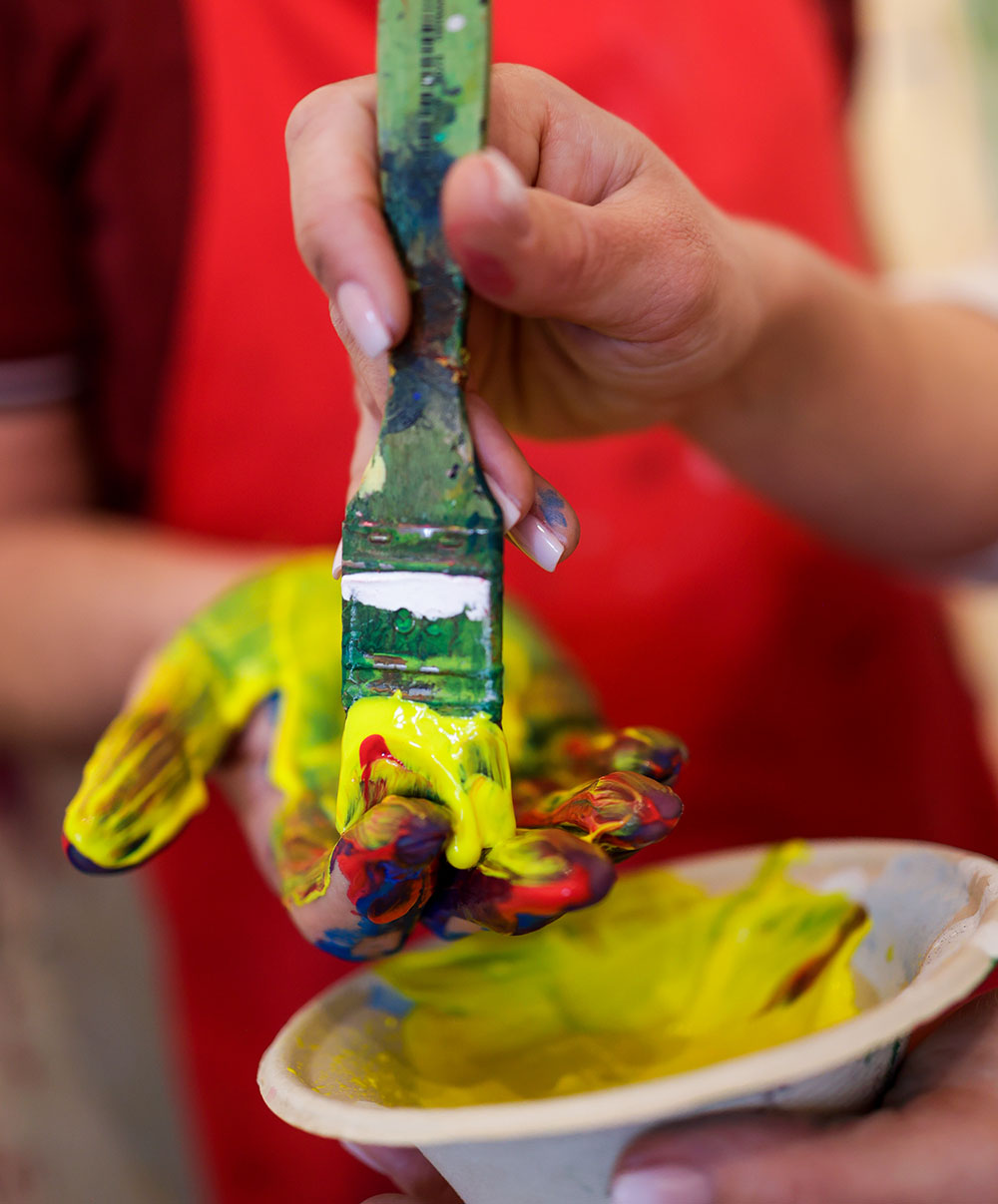 Viola-Spatzier-Atelier-Rosenheim-Arbeiten-mit-Farbe